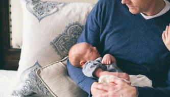Read How soon-to-be dads can help their families thrive
