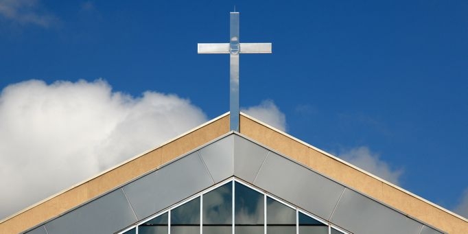 Ten tips for going to church with your family image