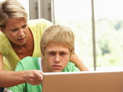 Can we protect children from the internet? image