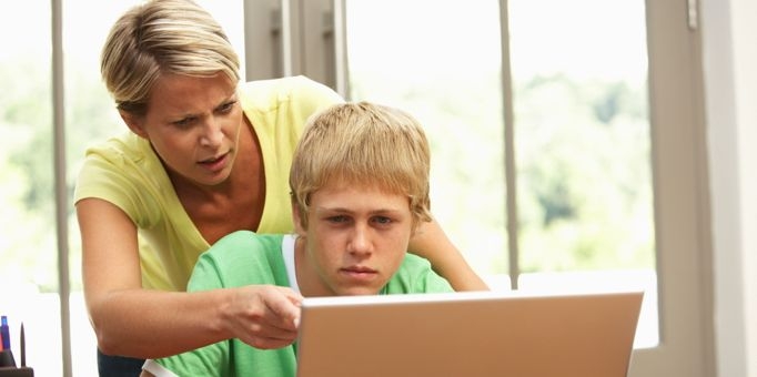 The techno gap between parents and children image