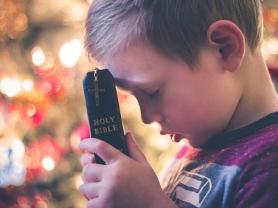 Encouraging kids to pray image
