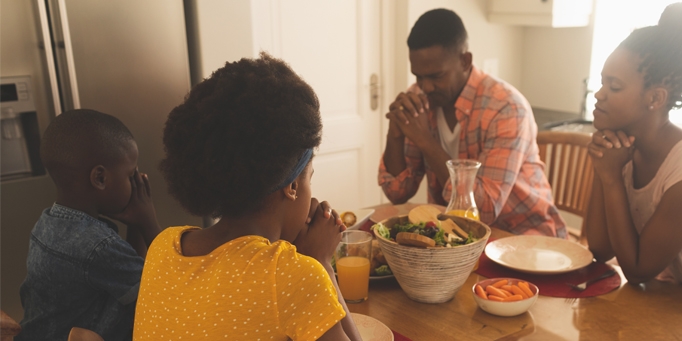 Prayer and its place in our families image